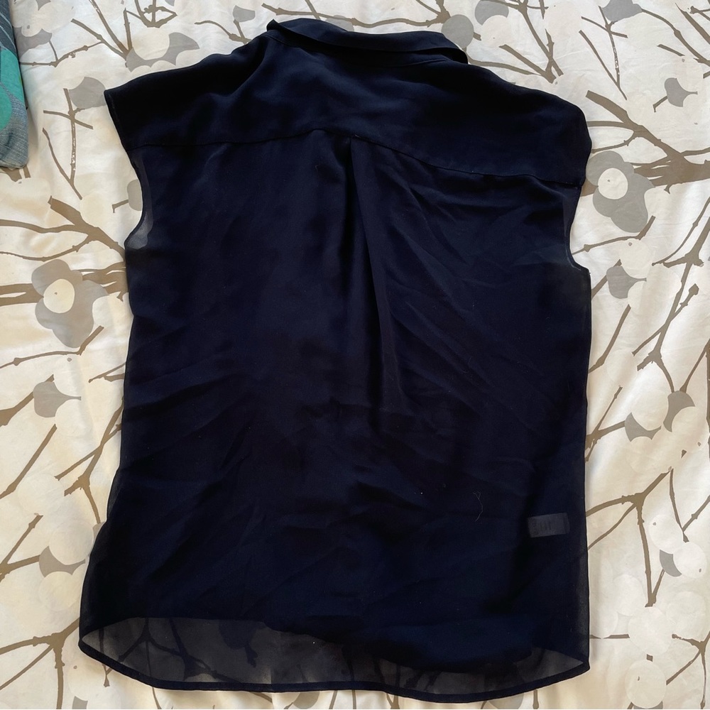 Loft navy blouse - Picture 4 of 5